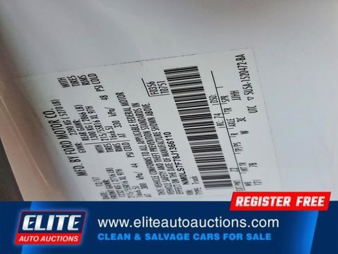 Used 2018 Ford Transit Connect XLT image 26