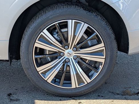 Used 2023 Volvo XC60 B6 Ultimate w/ Climate Package image 22