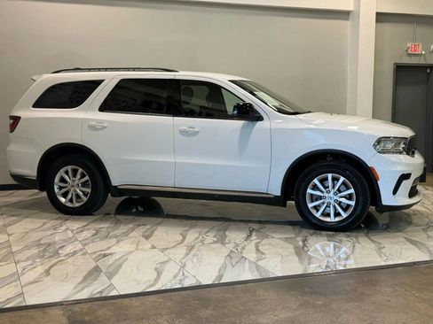 Used 2023 Dodge Durango SXT Launch Edition image 5