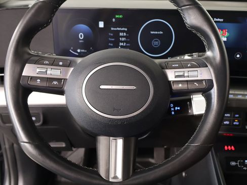 Used 2026 Hyundai Kona SEL Premium FWD image 3