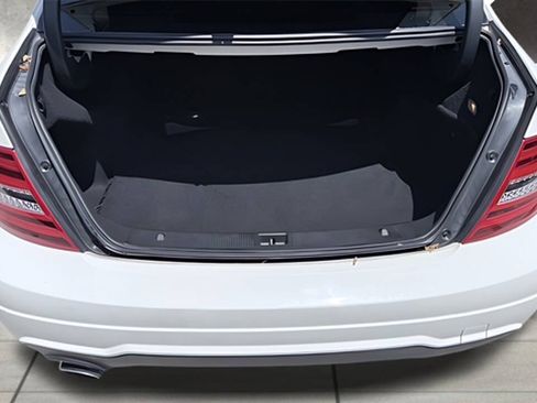 Used 2012 Mercedes-Benz C 250 Sedan image 17