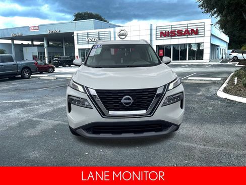 Certified 2022 Nissan Rogue SV w/ SV Premium Package image 10