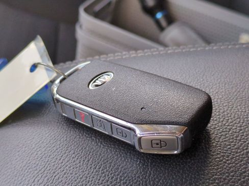 Certified 2022 Kia Sportage LX w/ LX FWD Value Edition Package image 28