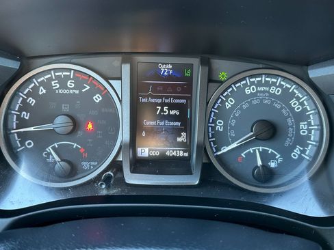 Used 2023 Toyota Tacoma 4x4 Double Cab image 25