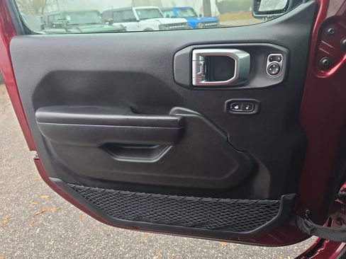 Used 2021 Jeep Wrangler Unlimited Sport S image 27