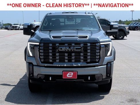 Used 2024 GMC Sierra 2500 Denali Ultimate AWD/4WD image 2