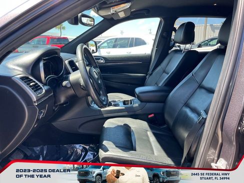 Used 2018 Jeep Grand Cherokee Limited image 9
