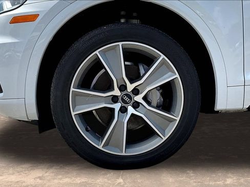 Used 2019 Audi Q5 2.0T Premium Plus w/ Premium Plus Package AWD/4WD image 34