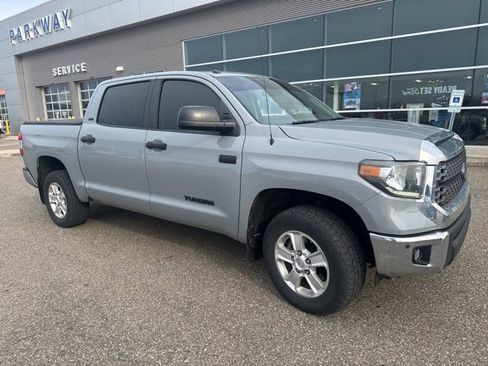 Used 2019 Toyota Tundra SR5 w/ Convenience Package image 5
