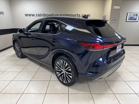 Used 2023 Lexus RX 350 Premium w/ Cold Area Package FWD image 4