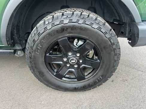 Used 2024 Ford Bronco Black Diamond AWD/4WD image 9