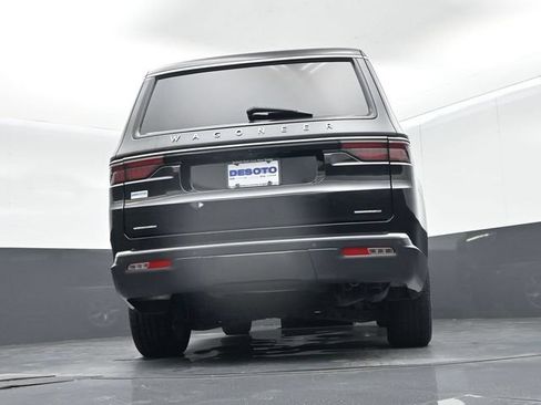 Used 2022 Jeep Wagoneer Series II AWD/4WD image 77