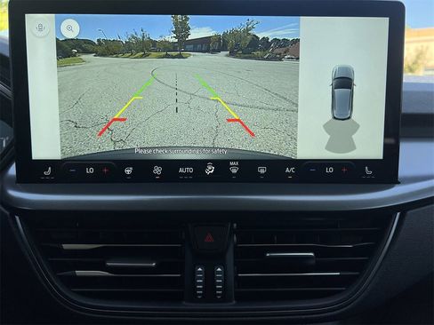 New 2026 Ford Escape SE image 3