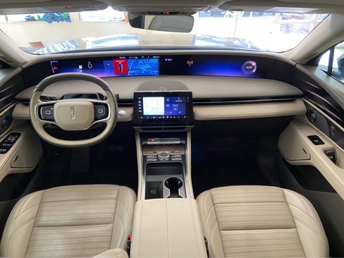 Used 2024 Lincoln Nautilus Reserve w/ Equipment Group 202A image 21