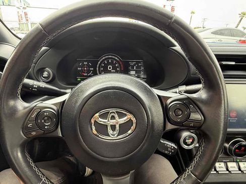 Used 2022 Toyota GR86 Premium RWD image 56