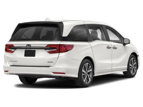 Used 2023 Honda Odyssey Touring image 2