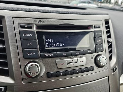 Used 2013 Subaru Outback 2.5i Premium w/ All-Weather Pkg image 26