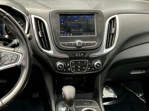 Used 2022 Chevrolet Equinox LT AWD/4WD image 8