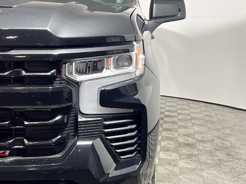 Used 2025 Chevrolet Silverado 1500 LT Trail Boss w/ Convenience Package II image 11