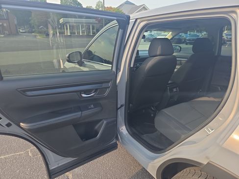 Certified 2025 Honda CR-V EX image 30
