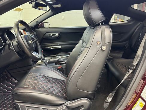 Used 2018 Ford Mustang GT RWD image 13