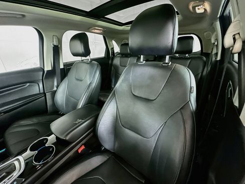 Used 2015 Ford Edge Titanium w/ Equipment Group 302A AWD/4WD image 20