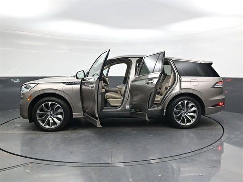 Used 2021 Lincoln Aviator Grand Touring w/ Equipment Group 301A image 32