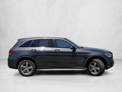 Certified 2022 Mercedes-Benz GLC 300 4MATIC image 4