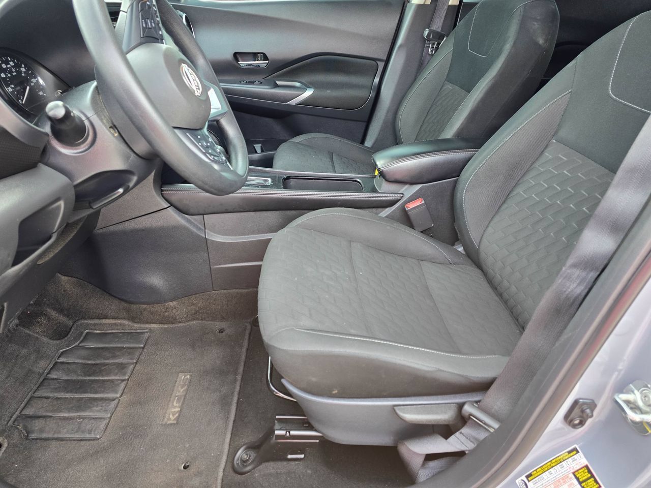 Used 2024 Nissan Kicks SV FWD image 14