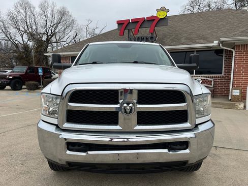 Used 2018 RAM 2500 Tradesman w/ Chrome Appearance Group image 2