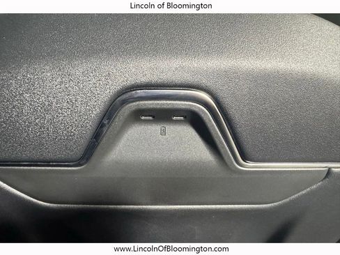 New 2026 Lincoln Navigator L Reserve AWD/4WD image 21
