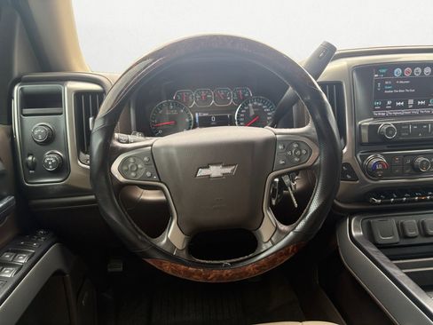 Used 2018 Chevrolet Silverado 1500 LTZ Z71 w/ Centennial Edition AWD/4WD image 9