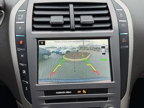 Used 2017 Lincoln MKZ Premiere image 5