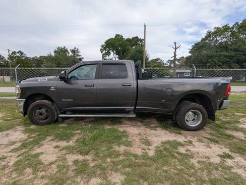 Used 2020 RAM 3500 Big Horn w/ Level 2 Equipment Group AWD/4WD image 4