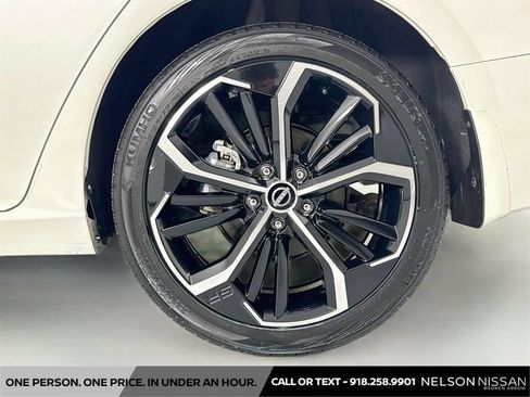Certified 2024 Nissan Altima 2.5 SR w/ SR Premium Package AWD/4WD image 31