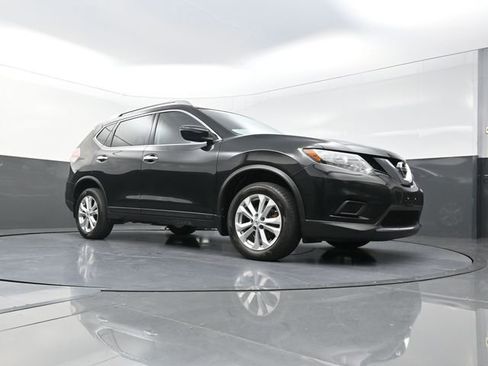 Used 2016 Nissan Rogue SV AWD/4WD image 12