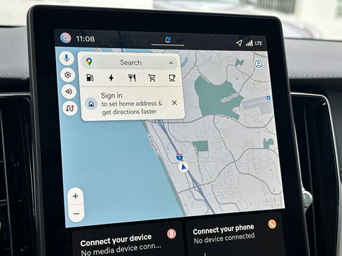 New 2026 Volvo XC60 T8 Ultra w/ Climate Package image 16