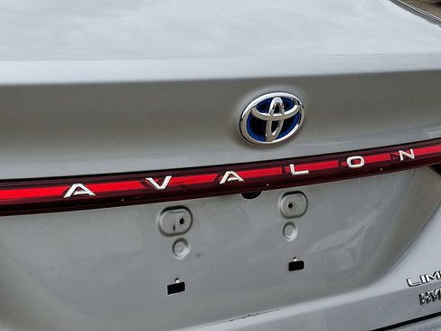 Certified 2020 Toyota Avalon Limited w/ Advanced Safety Package image 30