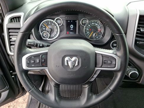 Used 2022 RAM 1500 Big Horn AWD/4WD image 16
