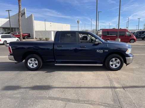 Certified 2020 RAM 1500 Classic SLT w/ Luxury Group image 6