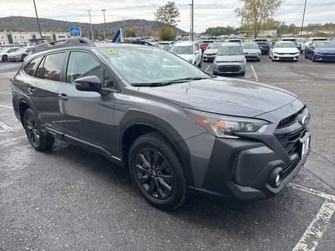Used 2023 Subaru Outback Onyx Edition image 6