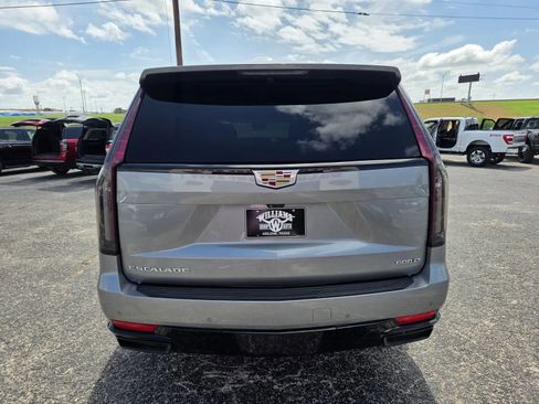 Used 2023 Cadillac Escalade ESV Sport Platinum AWD/4WD image 6