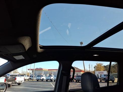 New 2026 Chevrolet Traverse LT w/ Sun and Wheel Package image 11