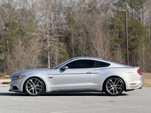 Used 2017 Ford Mustang GT image 8