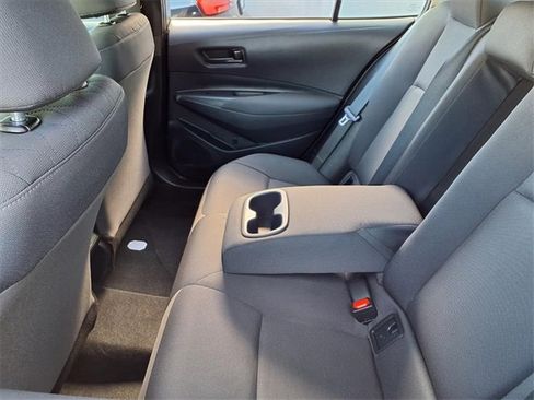 Used 2025 Toyota Corolla LE image 14