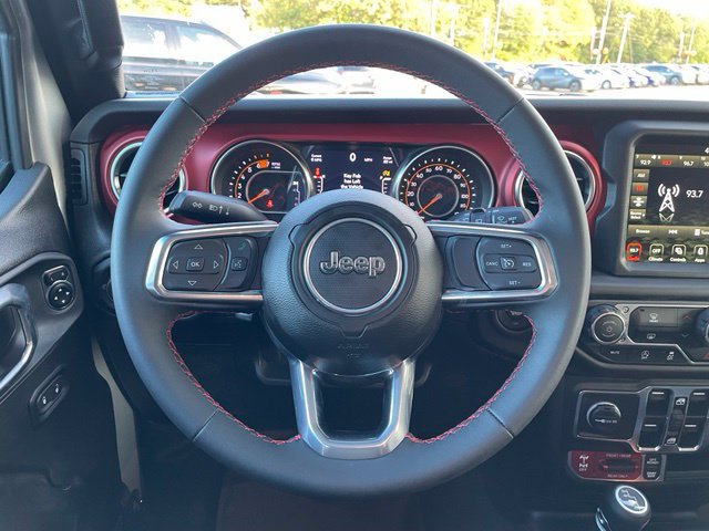 Used 2023 Jeep Wrangler Unlimited Rubicon AWD/4WD image 13