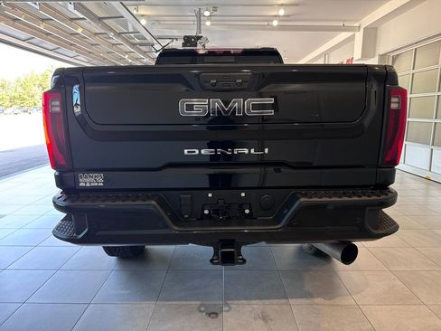 Used 2024 GMC Sierra 3500 Denali Ultimate image 6