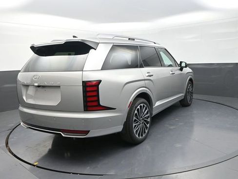 New 2026 Hyundai Palisade Calligraphy FWD image 8