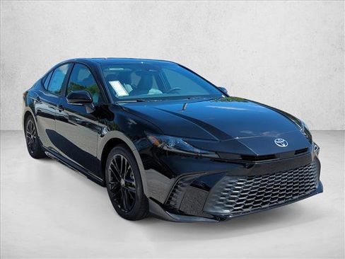 New 2026 Toyota Camry SE image 3