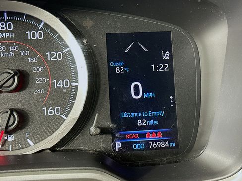 Used 2019 Toyota Corolla SE FWD image 18
